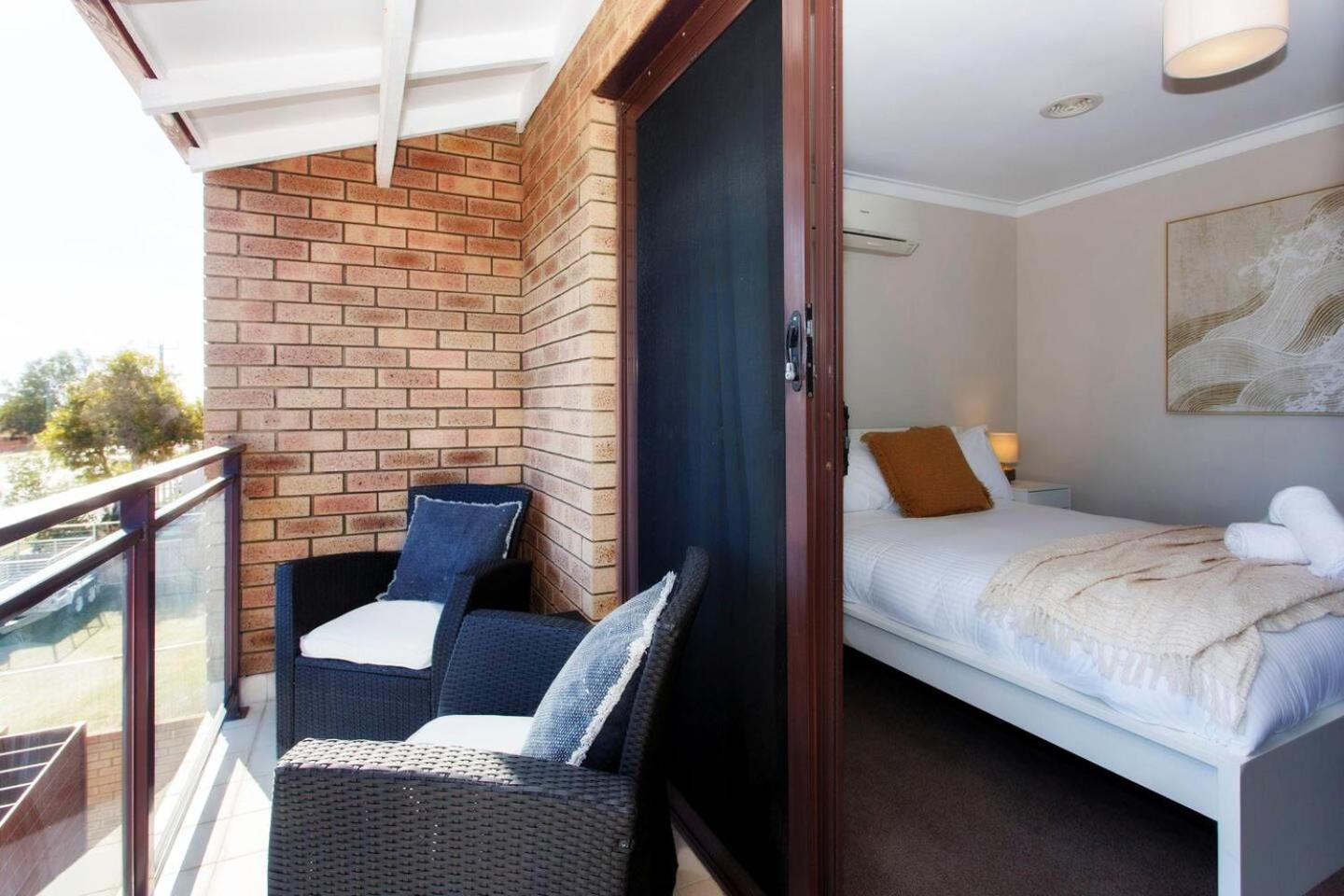 Sunsets On Hampton, Fremantle Wa Apartment Bagian luar foto
